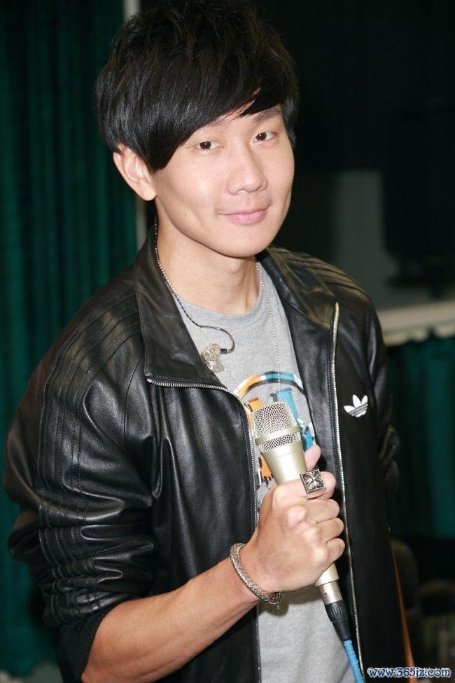 林俊杰ALin合营单曲官宣 灵魂在发光